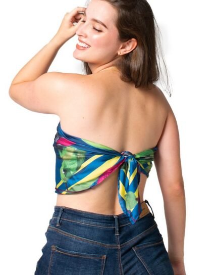 Pañoleta azul del Colibri cola de raqueta ave en colombia usada como top